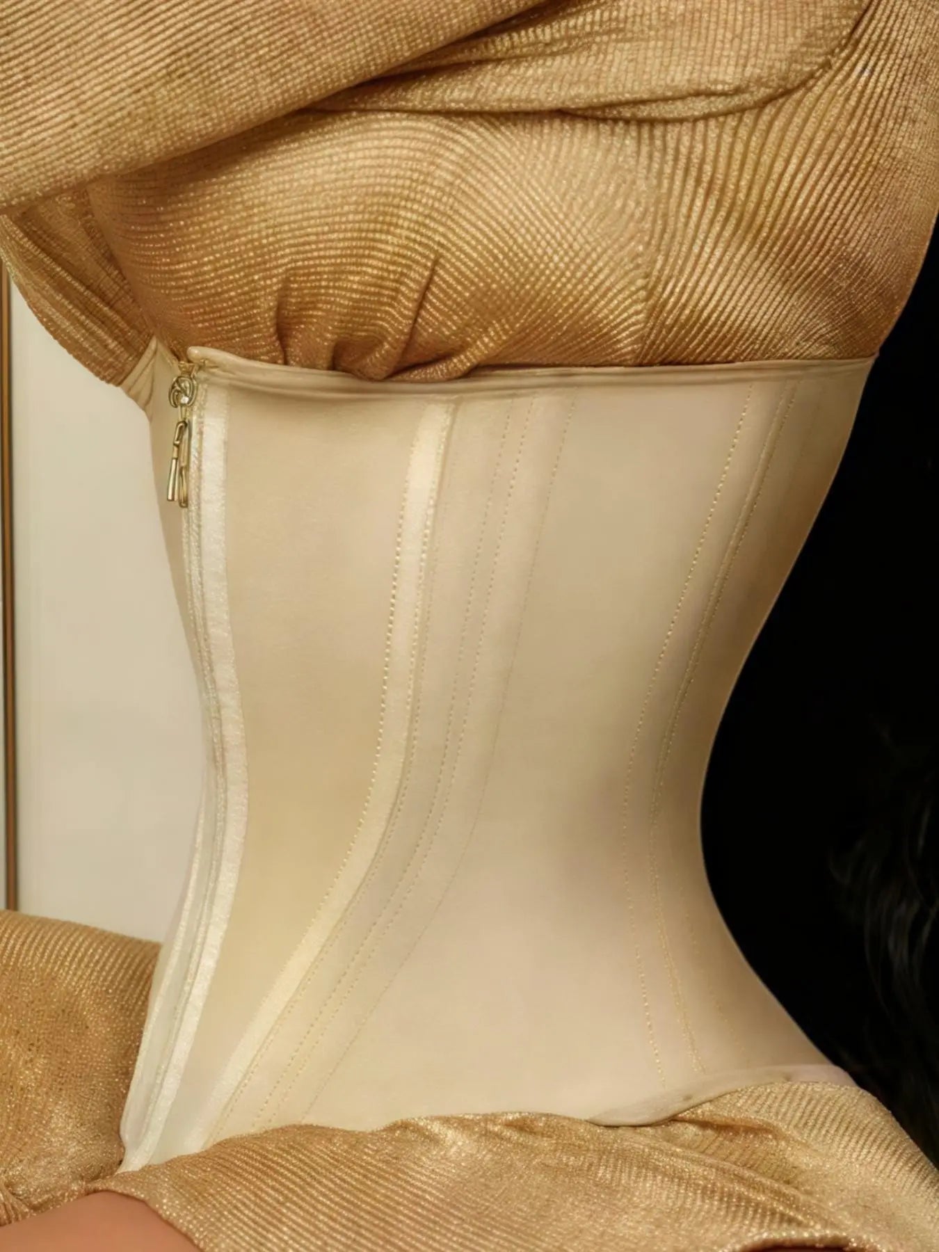 Elevate Your Style with Our Women's High Compression Waist Cincher - Ultimate Tummy Control Shapewear with Zipper & Adjustable Hooks for All-Day Comfort