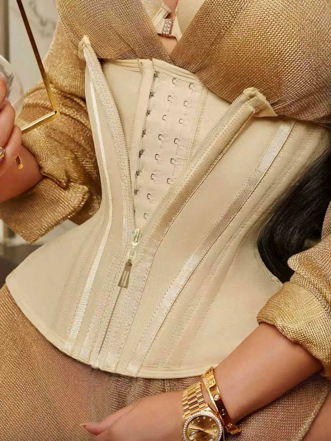 Elevate Your Style with Our Women's High Compression Waist Cincher - Ultimate Tummy Control Shapewear with Zipper & Adjustable Hooks for All-Day Comfort